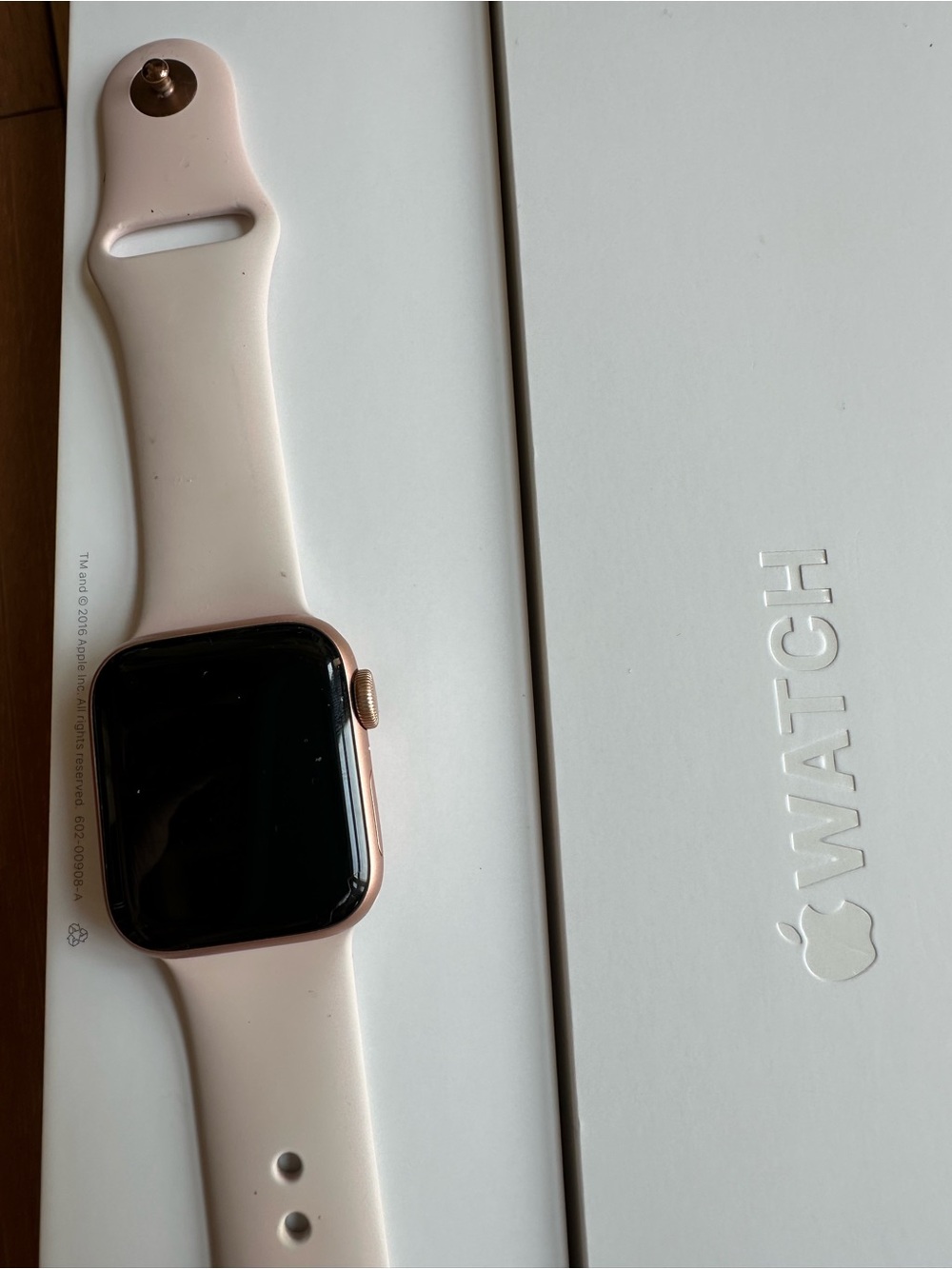 Apple Watch Gold Aluminum Case with Pink Sport Band 40mm